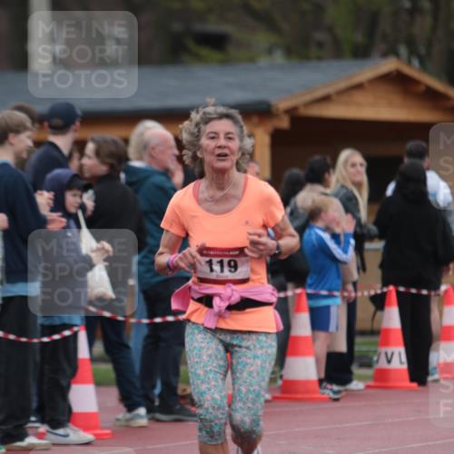 13.04.2025 - Hammer Lauf A. Gomolzig http://msf.ph/oto/7666156 13.04.2025 12:36:11 Ziel 13, 119, 329 meine-sportfotos.de
