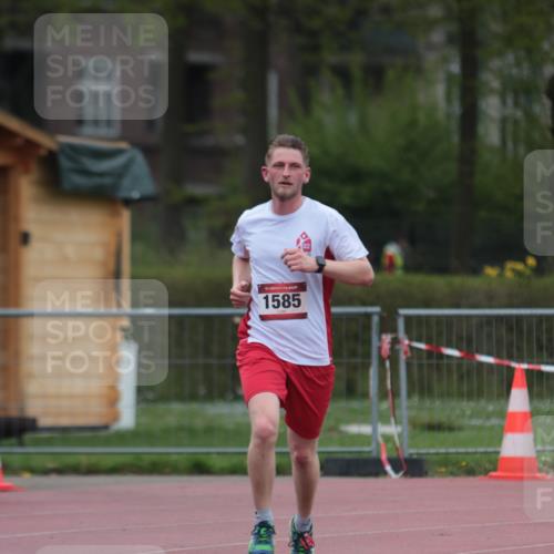 13.04.2025 - Hammer Lauf A. Gomolzig http://msf.ph/oto/7666162 13.04.2025 12:36:22 Ziel 1585 meine-sportfotos.de
