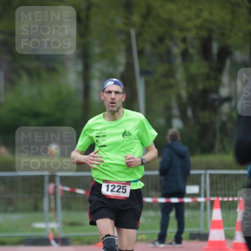 13.04.2025 - Hammer Lauf A. Gomolzig http://msf.ph/oto/7666178 13.04.2025 12:36:42 Ziel 177, 1044, 1090, 1208, 1225, 1344, 1983 meine-sportfotos.de