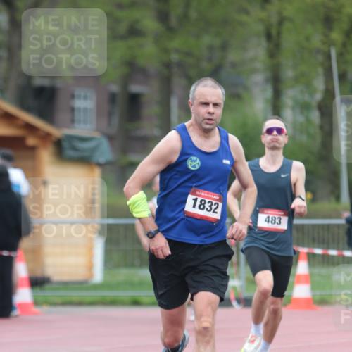 13.04.2025 - Hammer Lauf A. Gomolzig http://msf.ph/oto/7666190 13.04.2025 12:37:00 Ziel 18, 335, 483, 1364, 1368, 1832 meine-sportfotos.de