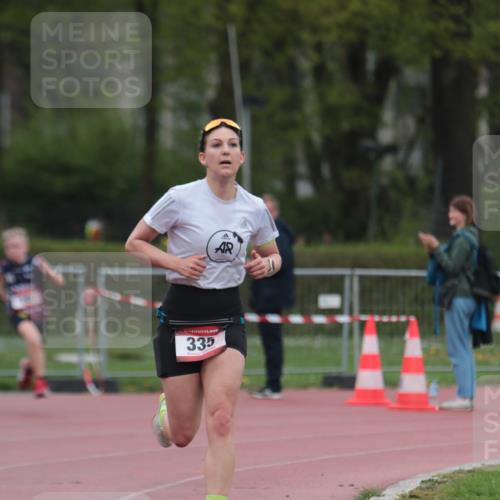 13.04.2025 - Hammer Lauf A. Gomolzig http://msf.ph/oto/7666195 13.04.2025 12:37:03 Ziel 18, 335, 1364, 1368 meine-sportfotos.de