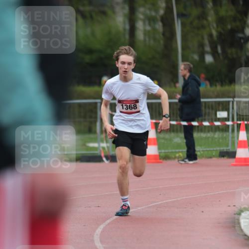 13.04.2025 - Hammer Lauf A. Gomolzig http://msf.ph/oto/7666203 13.04.2025 12:37:08 Ziel 18, 1368, 1999 meine-sportfotos.de