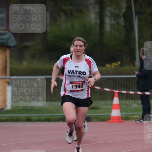 13.04.2025 - Hammer Lauf A. Gomolzig http://msf.ph/oto/7666207 13.04.2025 12:37:13 Ziel 1999 meine-sportfotos.de