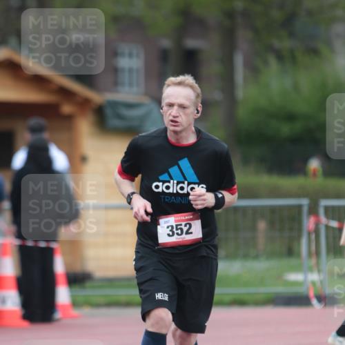 13.04.2025 - Hammer Lauf A. Gomolzig http://msf.ph/oto/7666213 13.04.2025 12:37:17 Ziel  meine-sportfotos.de