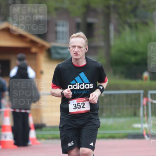 13.04.2025 - Hammer Lauf A. Gomolzig http://msf.ph/oto/7666214 13.04.2025 12:37:17 Ziel  meine-sportfotos.de
