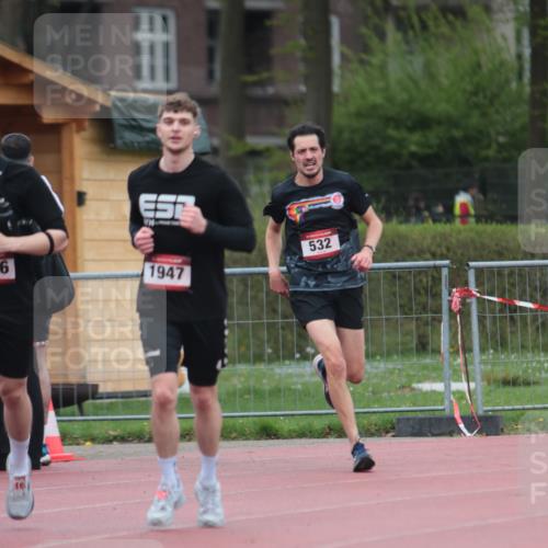 13.04.2025 - Hammer Lauf A. Gomolzig http://msf.ph/oto/7666235 13.04.2025 12:37:40 Ziel 532, 1946, 1947 meine-sportfotos.de