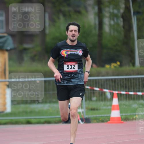 13.04.2025 - Hammer Lauf A. Gomolzig http://msf.ph/oto/7666237 13.04.2025 12:37:43 Ziel 532, 1807, 1946, 1947 meine-sportfotos.de