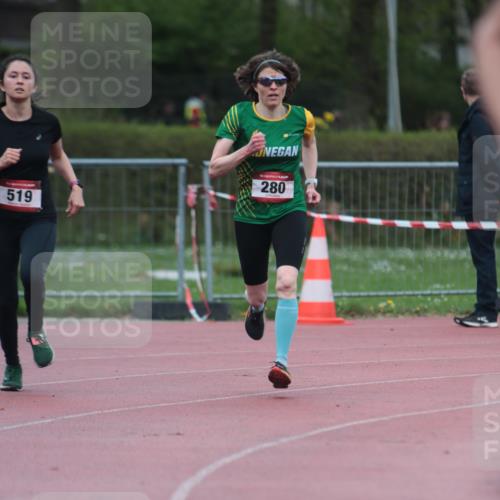 13.04.2025 - Hammer Lauf A. Gomolzig http://msf.ph/oto/7666241 13.04.2025 12:37:51 Ziel 280, 519, 1807 meine-sportfotos.de
