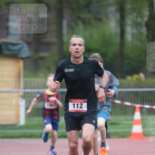 13.04.2025 - Hammer Lauf A. Gomolzig http://msf.ph/oto/7666255 13.04.2025 12:38:09 Ziel 112, 245, 591, 617, 1962 meine-sportfotos.de