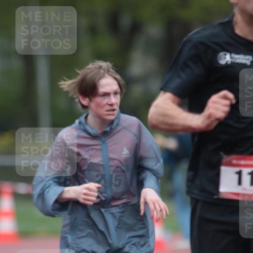 13.04.2025 - Hammer Lauf A. Gomolzig http://msf.ph/oto/7666258 13.04.2025 12:38:12 Ziel 245, 591, 617 meine-sportfotos.de