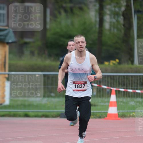 13.04.2025 - Hammer Lauf A. Gomolzig http://msf.ph/oto/7666263 13.04.2025 12:38:21 Ziel 380, 479, 990, 1371, 1837, 1843, 1845 meine-sportfotos.de