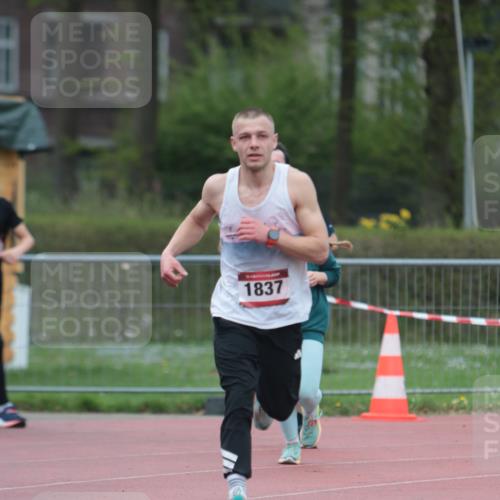 13.04.2025 - Hammer Lauf A. Gomolzig http://msf.ph/oto/7666264 13.04.2025 12:38:21 Ziel 380, 479, 990, 1371, 1837, 1843, 1845 meine-sportfotos.de