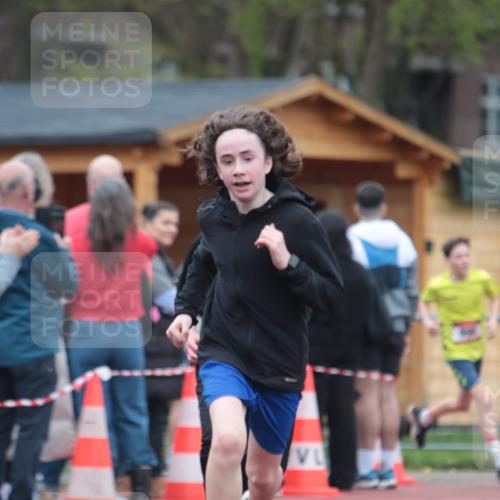 13.04.2025 - Hammer Lauf A. Gomolzig http://msf.ph/oto/7666266 13.04.2025 12:38:23 Ziel 380, 479, 736, 990, 1371, 1837, 1843, 1845 meine-sportfotos.de