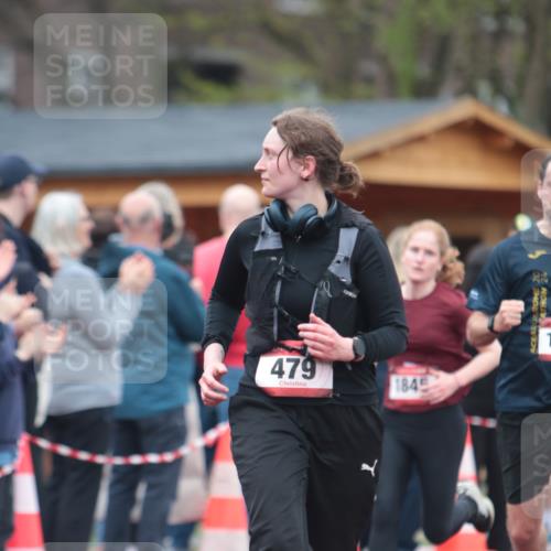 13.04.2025 - Hammer Lauf A. Gomolzig http://msf.ph/oto/7666268 13.04.2025 12:38:25 Ziel 380, 479, 736, 990, 1371, 1845 meine-sportfotos.de