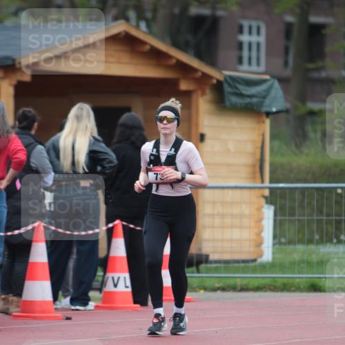 13.04.2025 - Hammer Lauf A. Gomolzig http://msf.ph/oto/7666279 13.04.2025 12:38:42 Ziel 737, 1940 meine-sportfotos.de