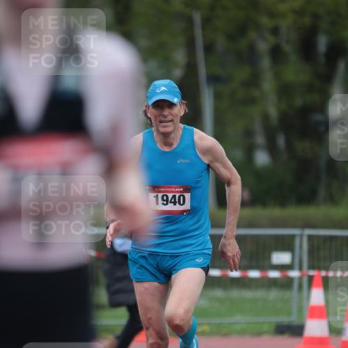 13.04.2025 - Hammer Lauf A. Gomolzig http://msf.ph/oto/7666286 13.04.2025 12:38:49 Ziel 382, 737, 1940 meine-sportfotos.de