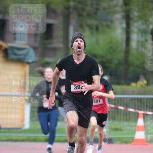 13.04.2025 - Hammer Lauf A. Gomolzig http://msf.ph/oto/7666290 13.04.2025 12:38:57 Ziel 5, 382, 1247, 1260, 1335, 1575, 1881 meine-sportfotos.de