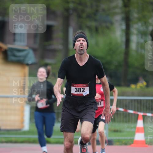 13.04.2025 - Hammer Lauf A. Gomolzig http://msf.ph/oto/7666291 13.04.2025 12:38:57 Ziel 5, 382, 1247, 1260, 1335, 1575, 1881 meine-sportfotos.de