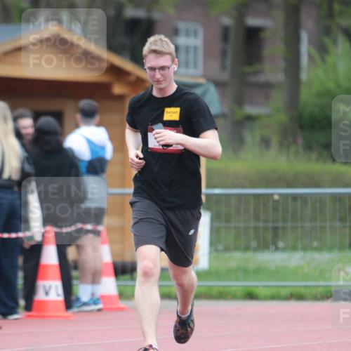 13.04.2025 - Hammer Lauf A. Gomolzig http://msf.ph/oto/7666325 13.04.2025 12:39:37 Ziel 8, 233, 1307 meine-sportfotos.de
