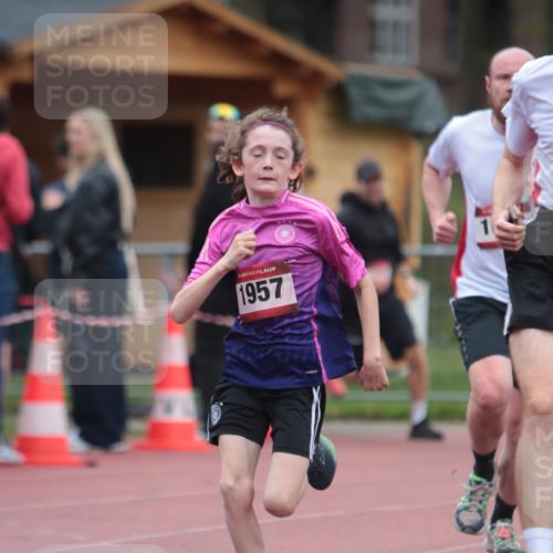 13.04.2025 - Hammer Lauf A. Gomolzig http://msf.ph/oto/7666334 13.04.2025 12:39:48 Ziel 361, 995, 1087, 1586, 1600, 1607, 1957 meine-sportfotos.de
