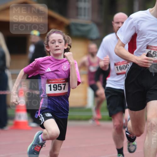 13.04.2025 - Hammer Lauf A. Gomolzig http://msf.ph/oto/7666335 13.04.2025 12:39:49 Ziel 361, 995, 1087, 1586, 1600, 1607, 1957 meine-sportfotos.de