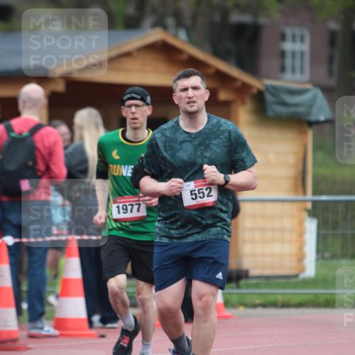 13.04.2025 - Hammer Lauf A. Gomolzig http://msf.ph/oto/7666344 13.04.2025 12:39:59 Ziel 300, 552, 908, 1025, 1581, 1755, 1977 meine-sportfotos.de