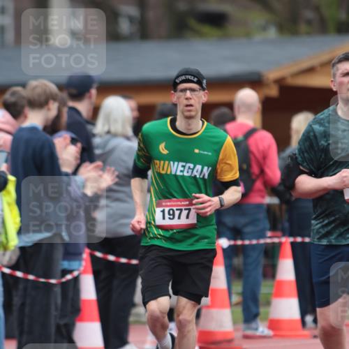 13.04.2025 - Hammer Lauf A. Gomolzig http://msf.ph/oto/7666346 13.04.2025 12:40:00 Ziel 300, 552, 908, 1025, 1581, 1755, 1977 meine-sportfotos.de