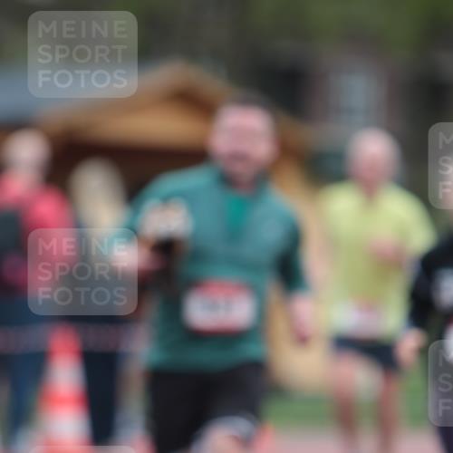 13.04.2025 - Hammer Lauf A. Gomolzig http://msf.ph/oto/7666373 13.04.2025 12:40:31 Ziel 103, 236, 831, 832, 1897 meine-sportfotos.de