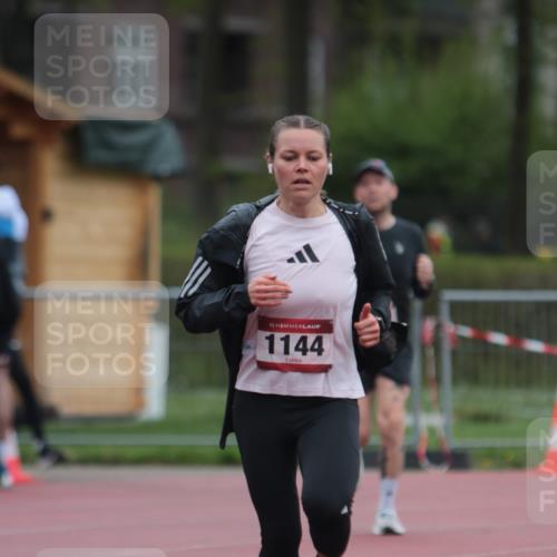 13.04.2025 - Hammer Lauf A. Gomolzig http://msf.ph/oto/7666383 13.04.2025 12:40:41 Ziel 379, 495, 1027, 1135, 1144, 1954 meine-sportfotos.de