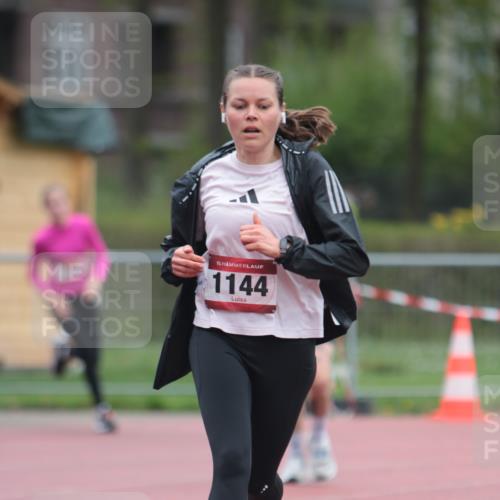 13.04.2025 - Hammer Lauf A. Gomolzig http://msf.ph/oto/7666384 13.04.2025 12:40:41 Ziel 379, 495, 1027, 1135, 1144, 1954 meine-sportfotos.de