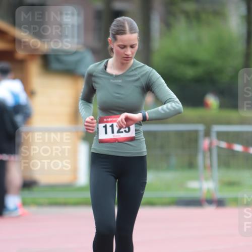 13.04.2025 - Hammer Lauf A. Gomolzig http://msf.ph/oto/7666407 13.04.2025 12:41:04 Ziel 1125 meine-sportfotos.de