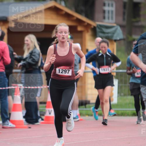 13.04.2025 - Hammer Lauf A. Gomolzig http://msf.ph/oto/7666421 13.04.2025 12:41:18 Ziel 309, 683, 1297, 1766 meine-sportfotos.de