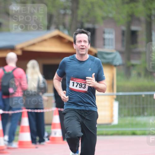 13.04.2025 - Hammer Lauf A. Gomolzig http://msf.ph/oto/7666433 13.04.2025 12:41:31 Ziel 164, 654, 690, 1614, 1793, 1996 meine-sportfotos.de