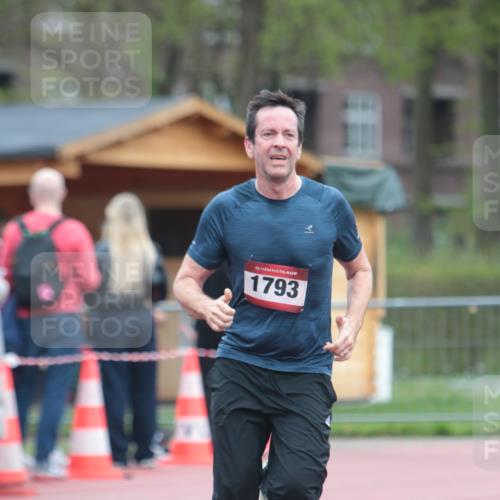 13.04.2025 - Hammer Lauf A. Gomolzig http://msf.ph/oto/7666434 13.04.2025 12:41:31 Ziel 164, 654, 690, 1614, 1793, 1996 meine-sportfotos.de