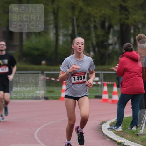 13.04.2025 - Hammer Lauf A. Gomolzig http://msf.ph/oto/7666446 13.04.2025 12:41:46 Ziel 2, 557, 1123, 1458, 1939 meine-sportfotos.de