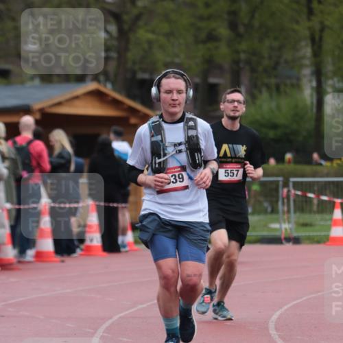 13.04.2025 - Hammer Lauf A. Gomolzig http://msf.ph/oto/7666448 13.04.2025 12:41:47 Ziel 2, 557, 1123, 1458, 1939 meine-sportfotos.de