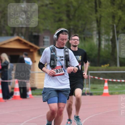 13.04.2025 - Hammer Lauf A. Gomolzig http://msf.ph/oto/7666449 13.04.2025 12:41:47 Ziel 2, 557, 1123, 1458, 1939 meine-sportfotos.de