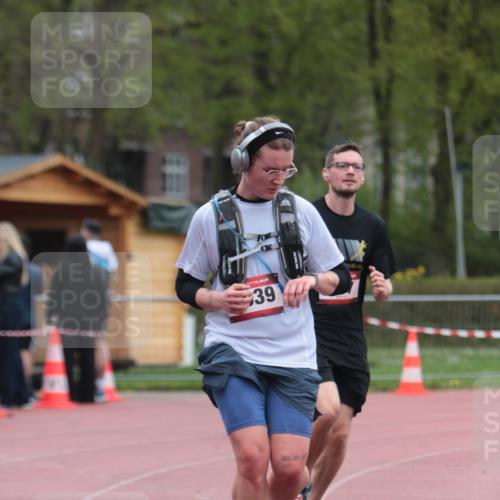 13.04.2025 - Hammer Lauf A. Gomolzig http://msf.ph/oto/7666450 13.04.2025 12:41:48 Ziel 2, 557, 1123, 1598, 1939 meine-sportfotos.de