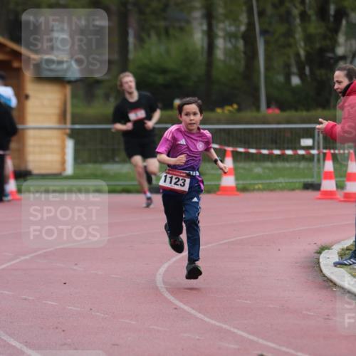 13.04.2025 - Hammer Lauf A. Gomolzig http://msf.ph/oto/7666453 13.04.2025 12:41:50 Ziel 2, 1123, 1598, 1939 meine-sportfotos.de