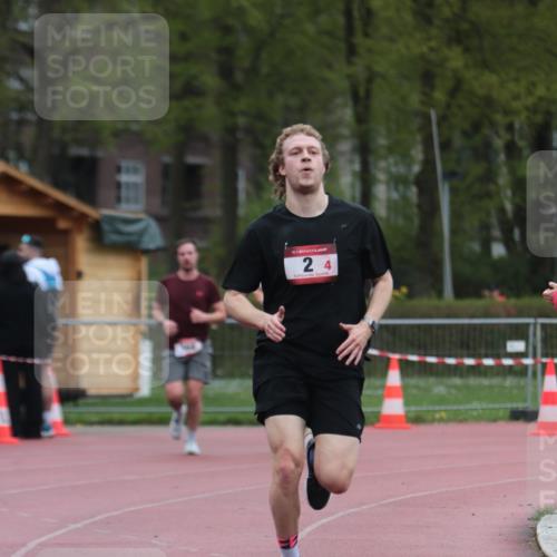 13.04.2025 - Hammer Lauf A. Gomolzig http://msf.ph/oto/7666459 13.04.2025 12:41:54 Ziel 2, 168, 1092, 1598 meine-sportfotos.de