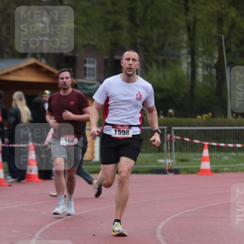 13.04.2025 - Hammer Lauf A. Gomolzig http://msf.ph/oto/7666462 13.04.2025 12:41:57 Ziel 168, 1092, 1597, 1598 meine-sportfotos.de