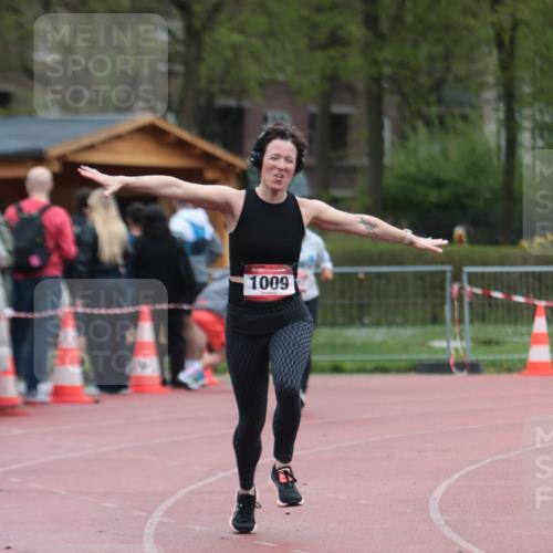13.04.2025 - Hammer Lauf A. Gomolzig http://msf.ph/oto/7666486 13.04.2025 12:42:22 Ziel 1009, 1047 meine-sportfotos.de