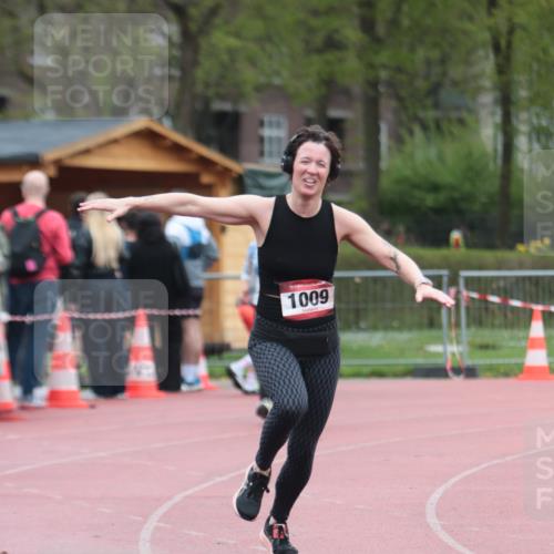 13.04.2025 - Hammer Lauf A. Gomolzig http://msf.ph/oto/7666487 13.04.2025 12:42:22 Ziel 1009, 1047 meine-sportfotos.de