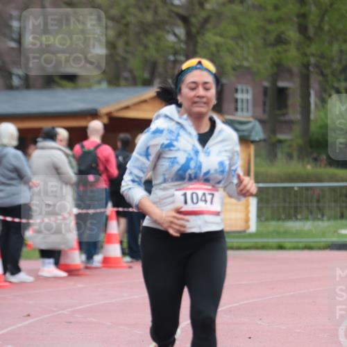13.04.2025 - Hammer Lauf A. Gomolzig http://msf.ph/oto/7666494 13.04.2025 12:42:28 Ziel 293, 1047, 1953 meine-sportfotos.de