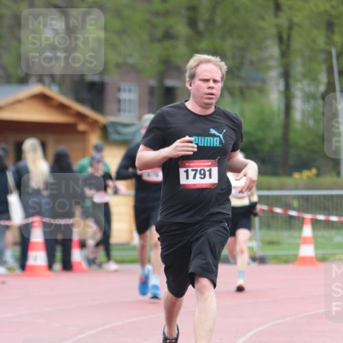 13.04.2025 - Hammer Lauf A. Gomolzig http://msf.ph/oto/7666521 13.04.2025 12:42:50 Ziel 17, 476, 540, 1078, 1791 meine-sportfotos.de