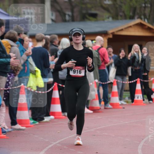 13.04.2025 - Hammer Lauf A. Gomolzig http://msf.ph/oto/7666534 13.04.2025 12:42:58 Ziel 17, 203, 540, 916, 1207, 1369, 1459, 1984 meine-sportfotos.de