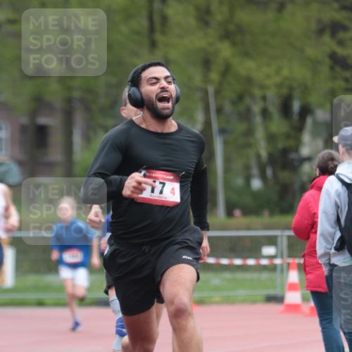 13.04.2025 - Hammer Lauf A. Gomolzig http://msf.ph/oto/7666538 13.04.2025 12:43:01 Ziel 203, 916, 1122, 1146, 1207, 1369, 1459, 1984 meine-sportfotos.de
