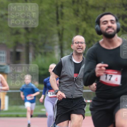 13.04.2025 - Hammer Lauf A. Gomolzig http://msf.ph/oto/7666539 13.04.2025 12:43:01 Ziel 203, 916, 1122, 1146, 1207, 1369, 1459, 1984 meine-sportfotos.de