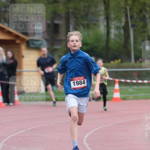 13.04.2025 - Hammer Lauf A. Gomolzig http://msf.ph/oto/7666545 13.04.2025 12:43:04 Ziel 203, 1122, 1146, 1459, 1984 meine-sportfotos.de