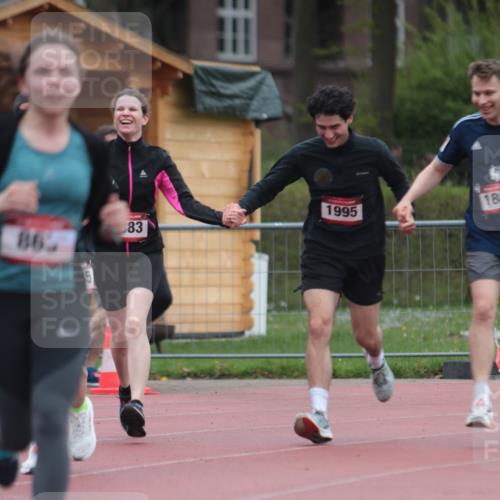 13.04.2025 - Hammer Lauf A. Gomolzig http://msf.ph/oto/7666570 13.04.2025 12:43:31 Ziel 863, 958, 1272, 1551, 1576, 1611, 1612, 1613, 1847, 1866, 1868, 1883, 1935, 1995 meine-sportfotos.de